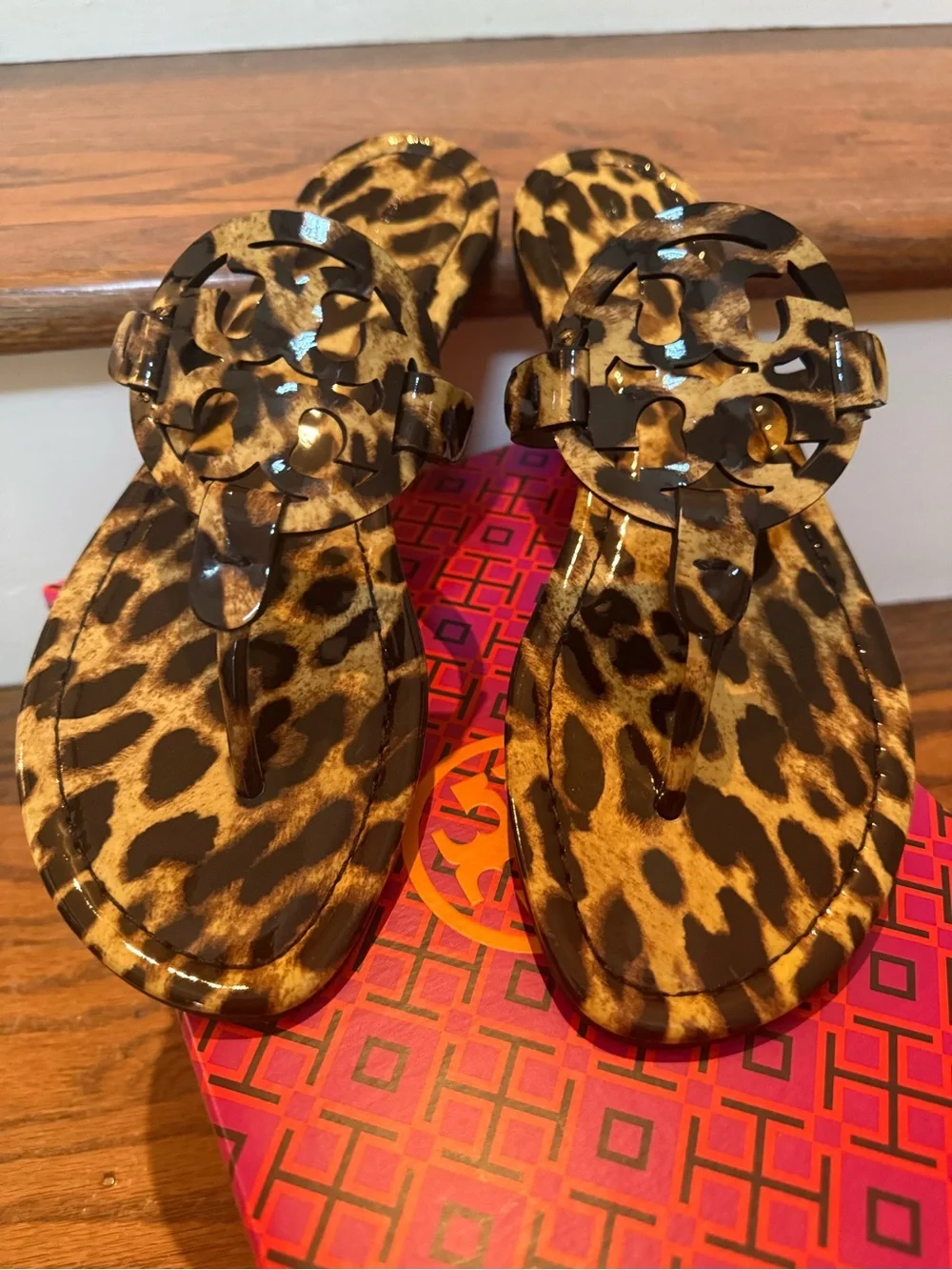 NIB Tory Burch Leopard Print Patent Miller Sandals Brown & Black Size 8